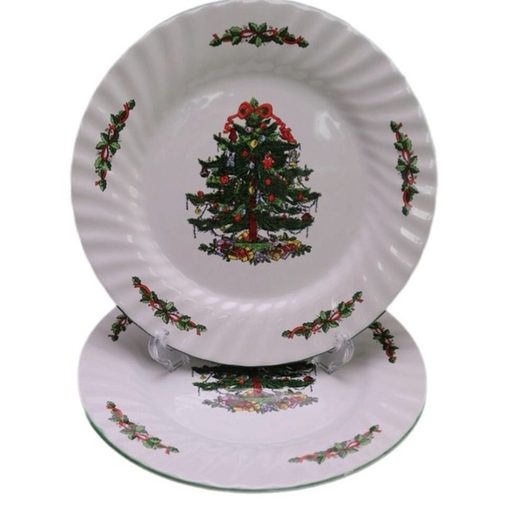 Christmas Village 2 Dinner Plates Swirl Pattern Holly Green Trim Tree - Picture 7 of 7